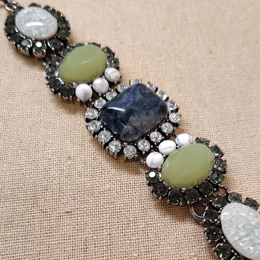 Chloe + Isabel Tangier Toggle Bracelet - Picture 4 of 4